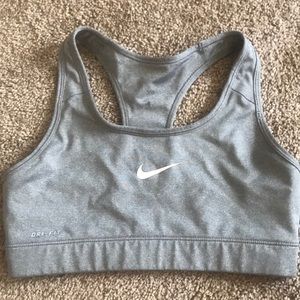 nike dri-fit sports bra